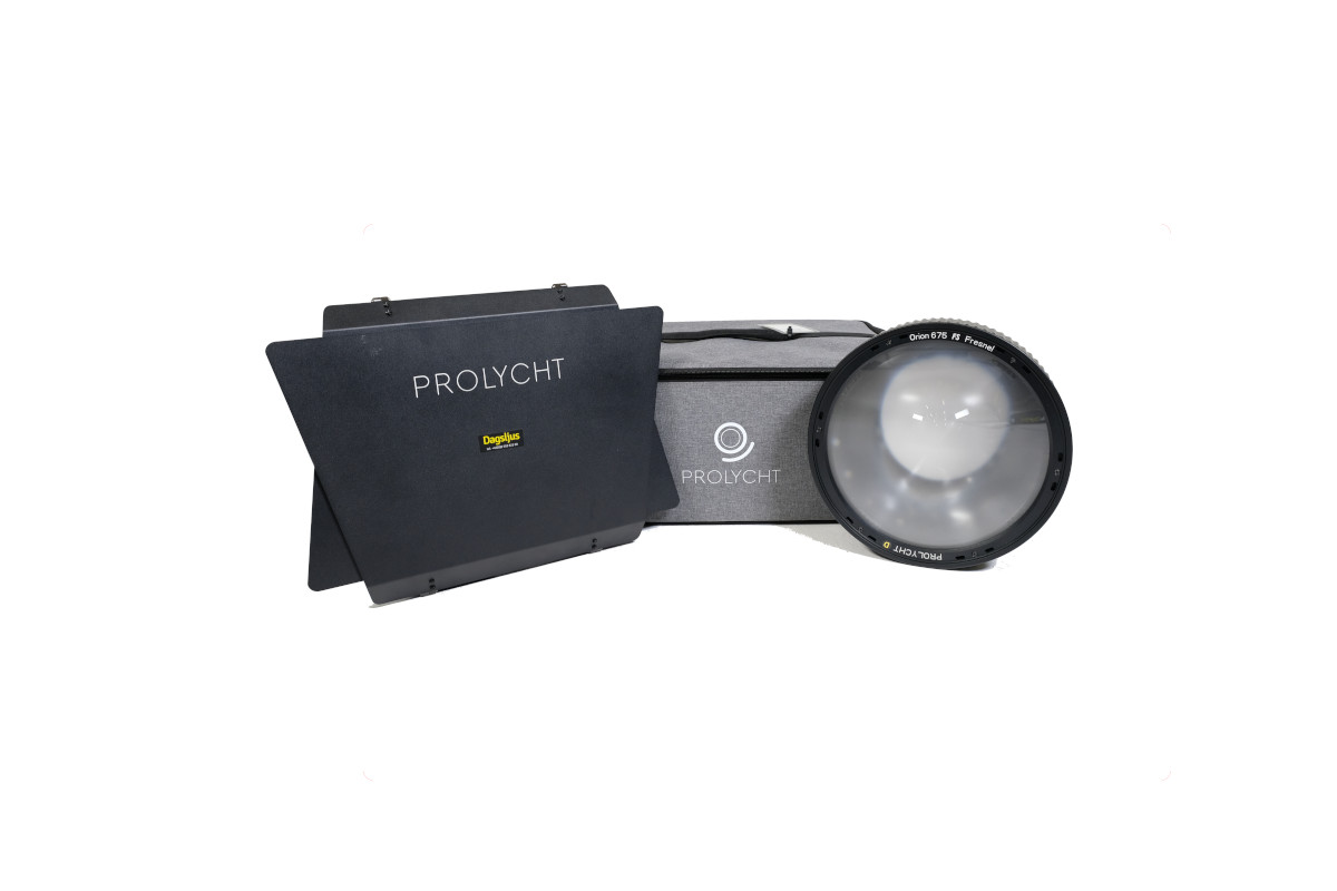 Prolycht Orion 675 FS Fresnel with Barn Doors